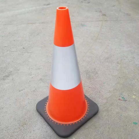 70cm 3.2kg 宽 PVC 黑色底座路锥